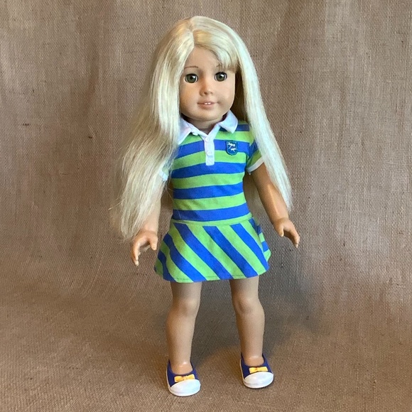 AMERICAN GIRL Doll GOTY 2010 Lanie in Meet Outfit - Picture 3 of 15